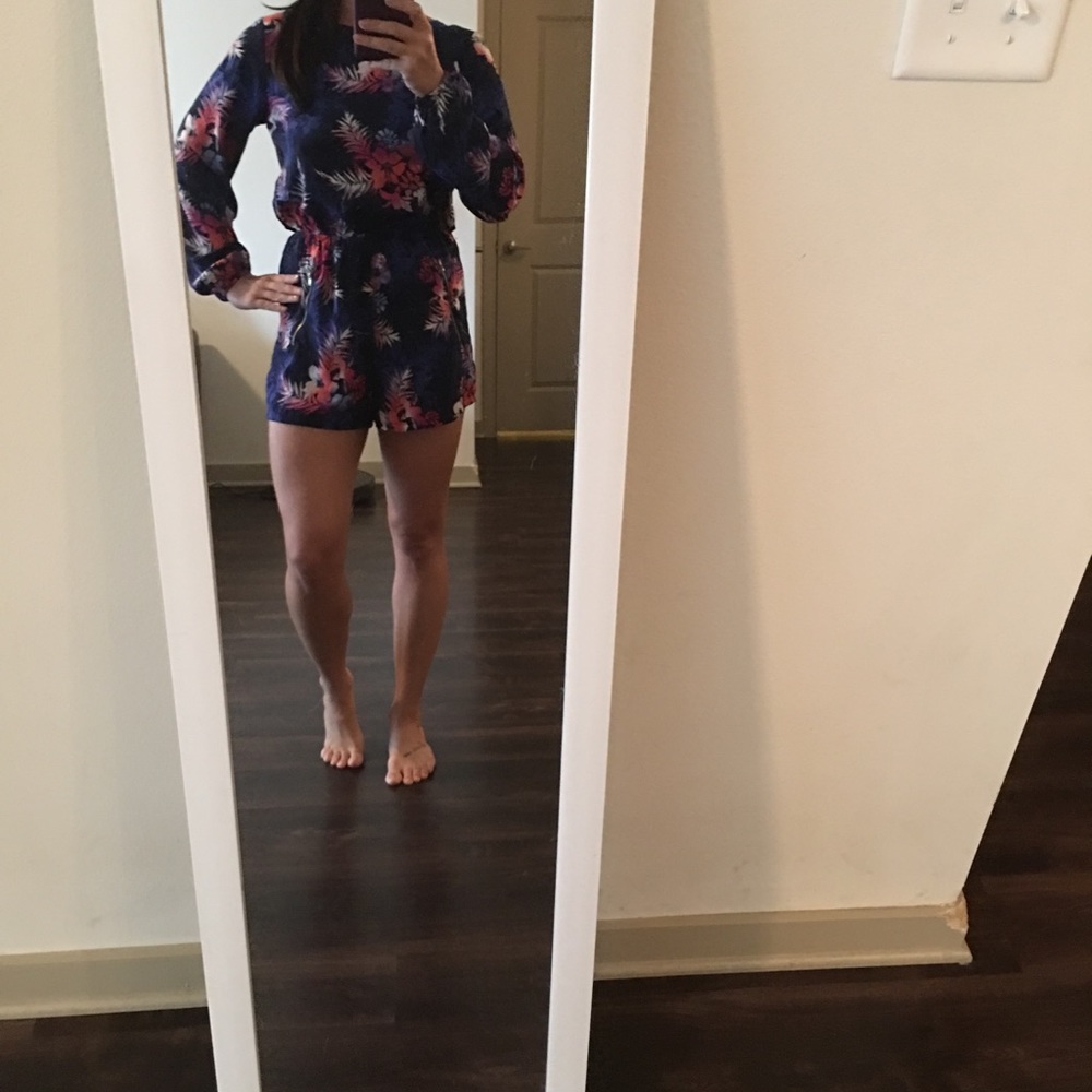 Long sleeve floral romper size medium